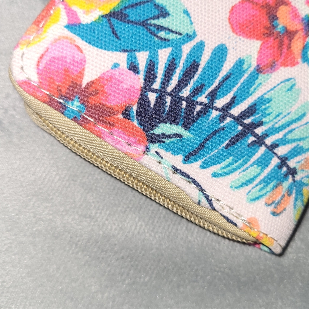 Canvas Zip Wallet - Picture 11 of 16